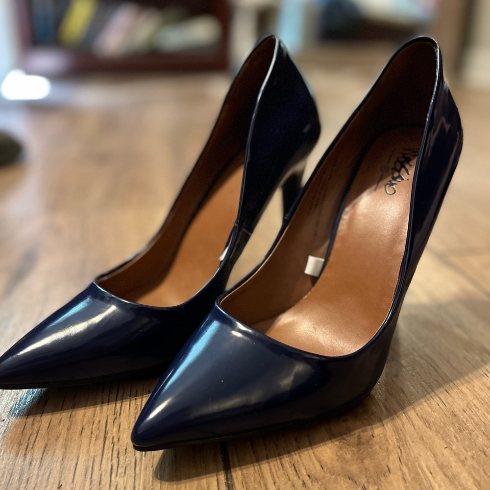 Mossimo navy stilettos